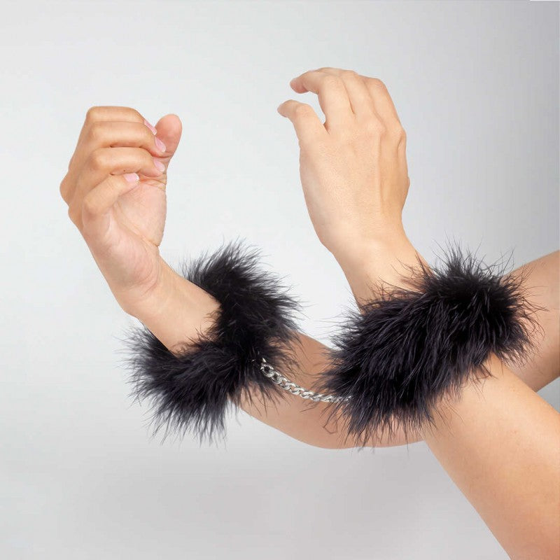 Menottes plumes secret play Noir Secret Play